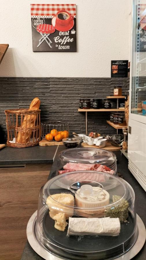 Hotel Restaurant Herard Bourbonne-les-Bains Eksteriør bilde